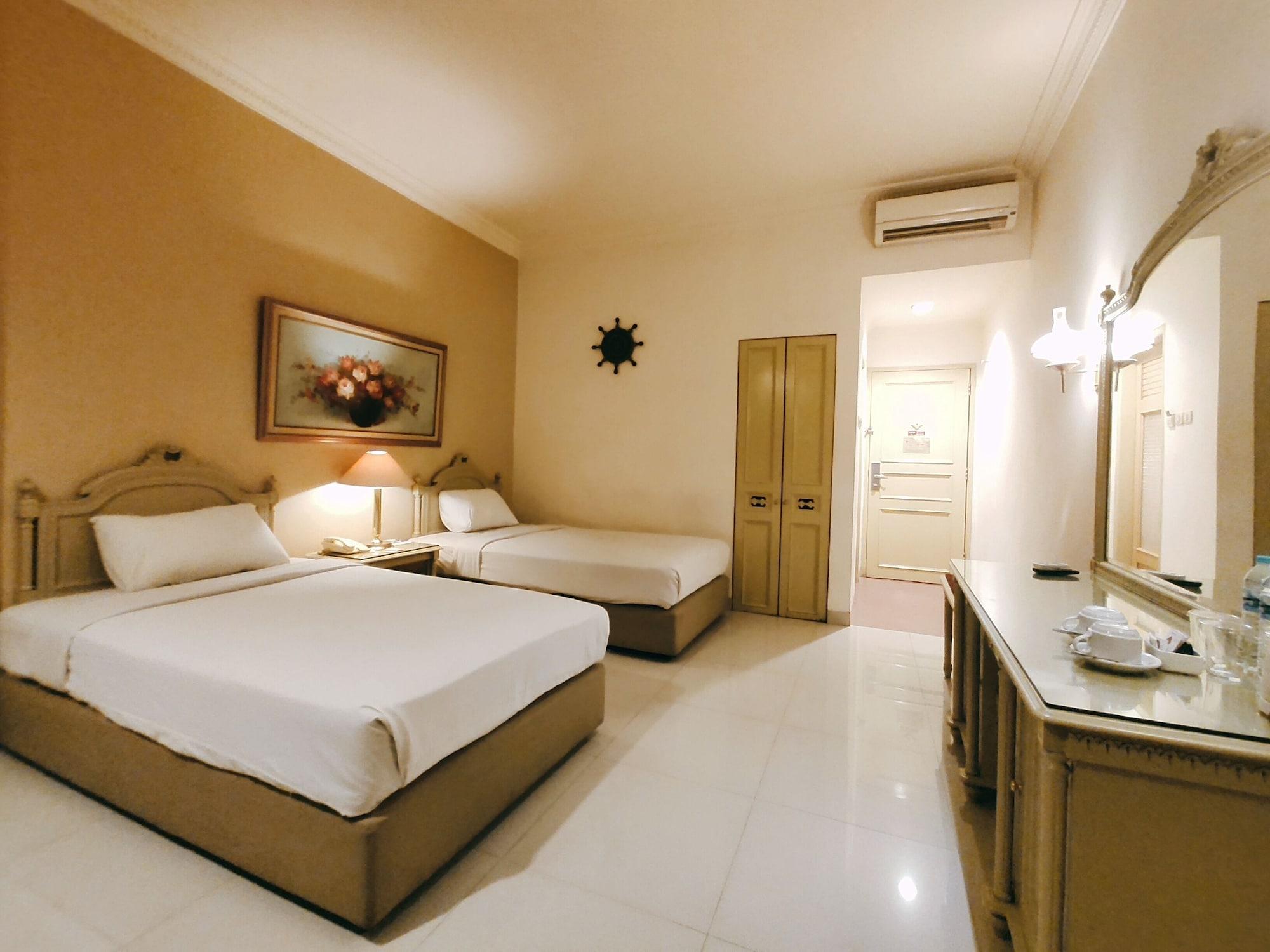 Hotel Indah Palace Solo Dış mekan fotoğraf