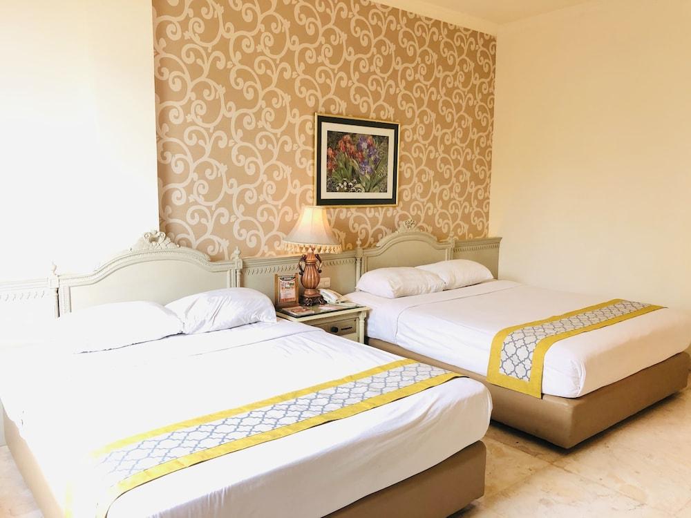 Hotel Indah Palace Solo Dış mekan fotoğraf