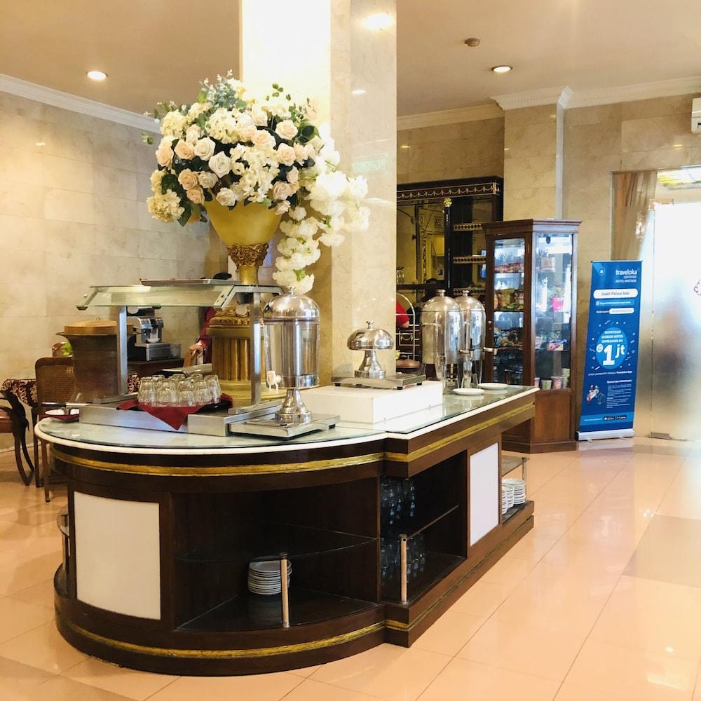 Hotel Indah Palace Solo Dış mekan fotoğraf
