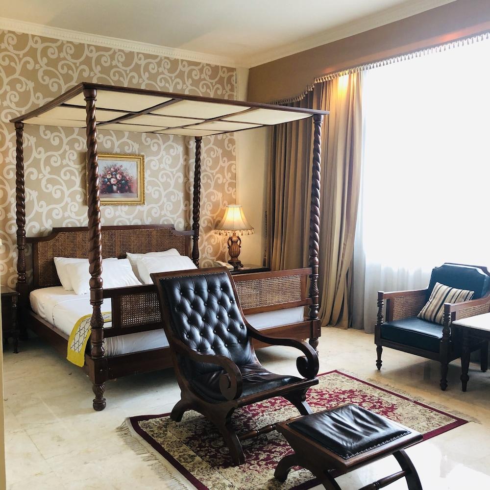 Hotel Indah Palace Solo Dış mekan fotoğraf