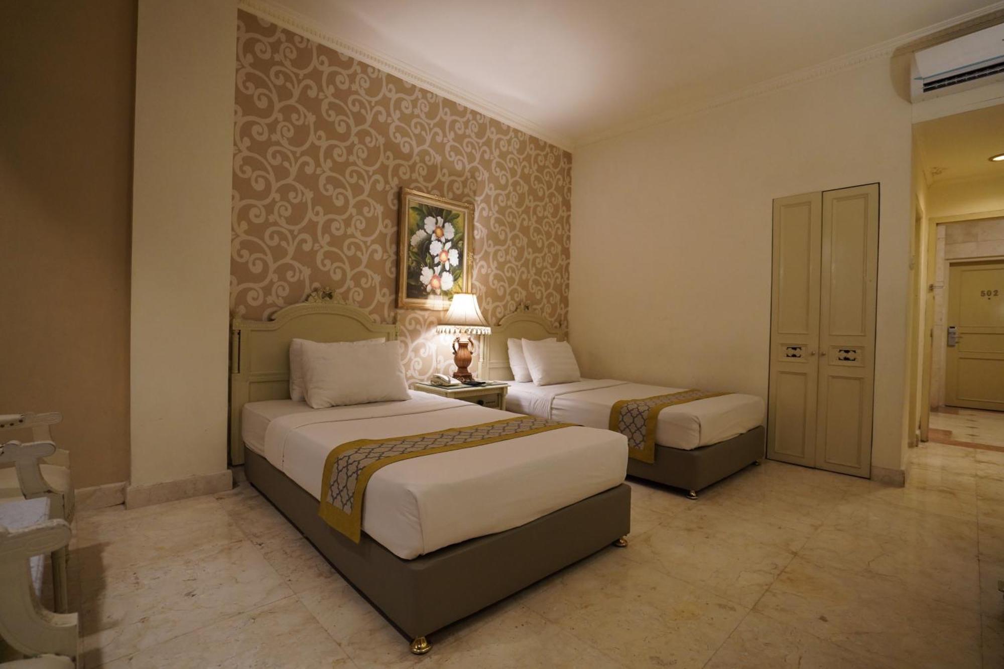 Hotel Indah Palace Solo Dış mekan fotoğraf