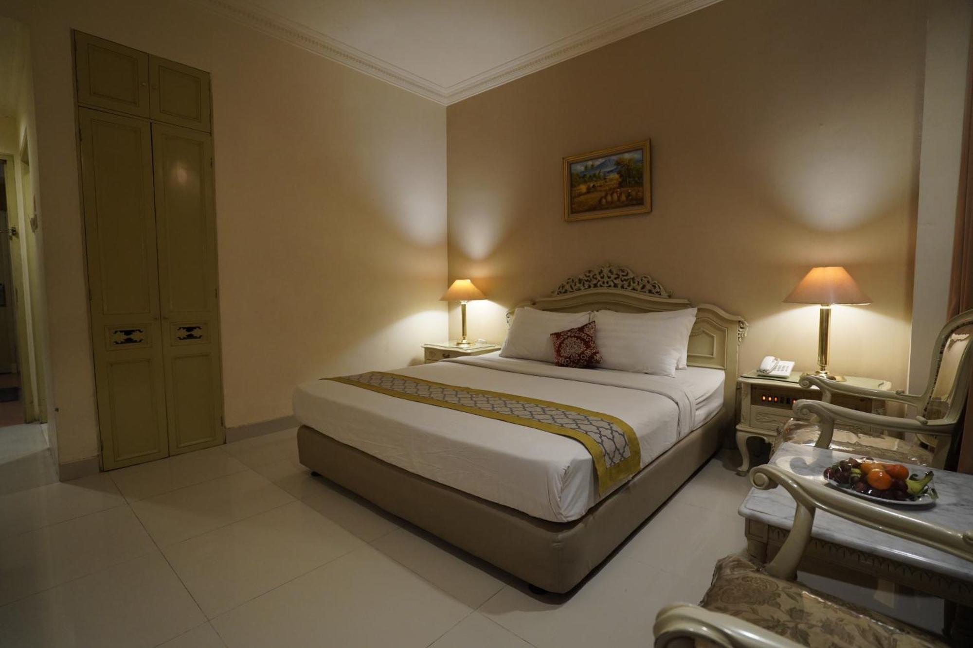 Hotel Indah Palace Solo Dış mekan fotoğraf