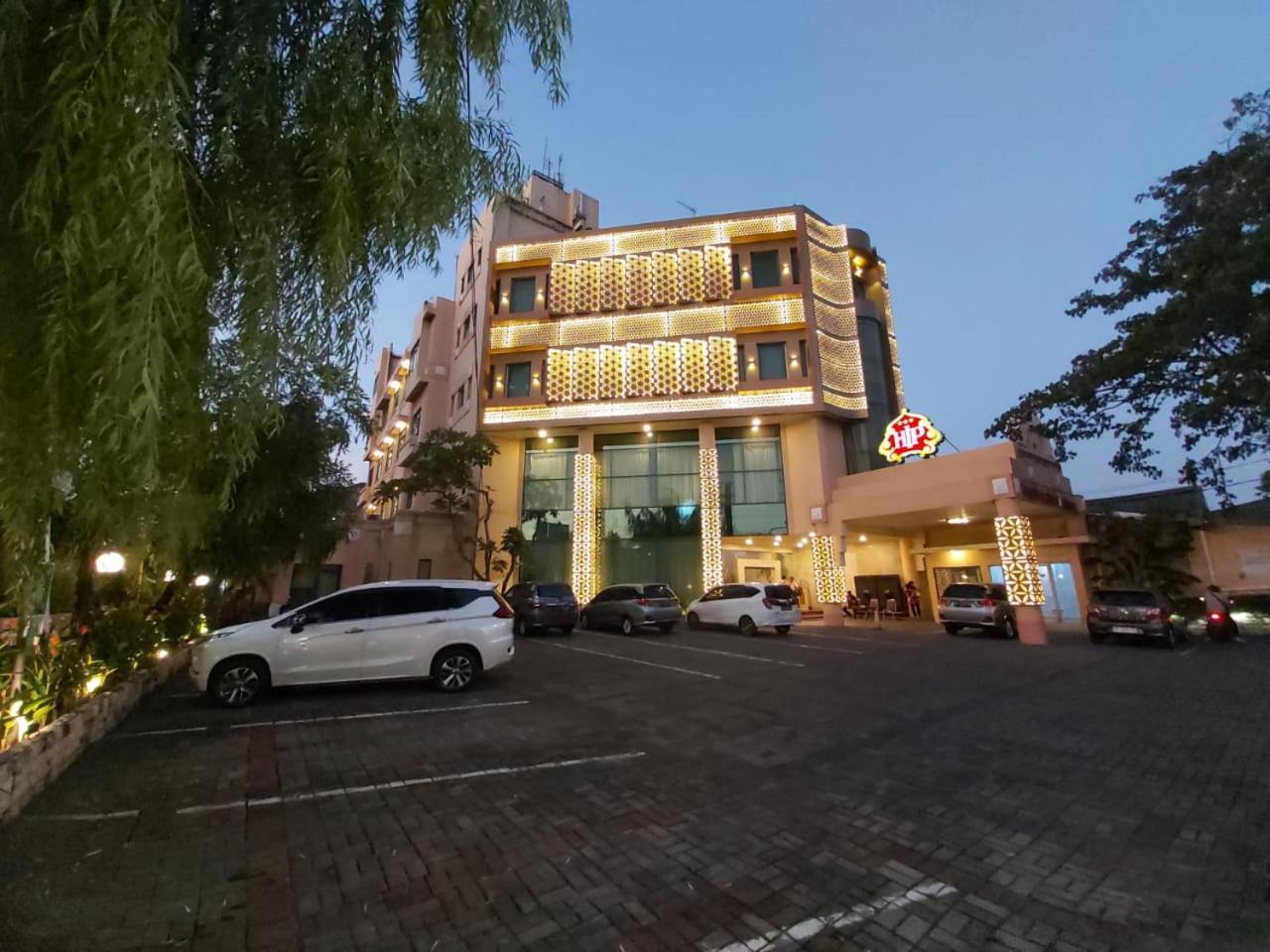 Hotel Indah Palace Solo Dış mekan fotoğraf
